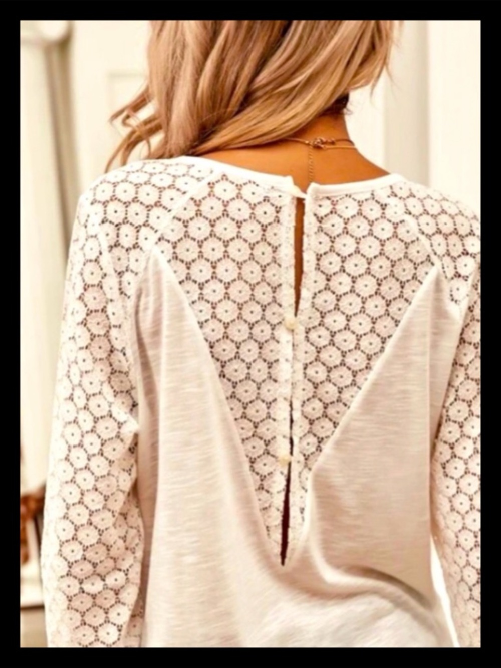 💕Contrast Lace Button Back Long Sleeve NEW💕